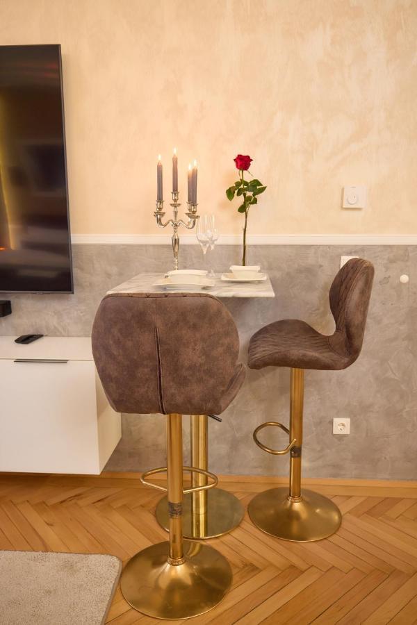 Sophies Place Augarten - Imperial Lifestyle Parking Apartment Wien